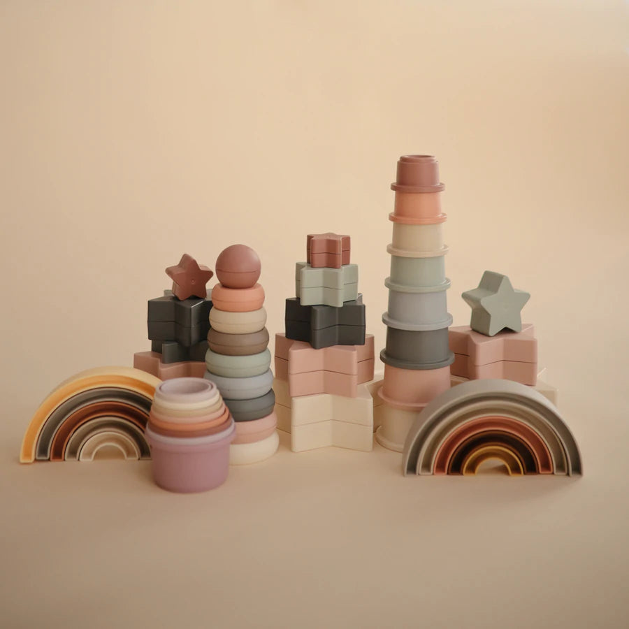 Mushie stapelspeeltje rainbow tropical