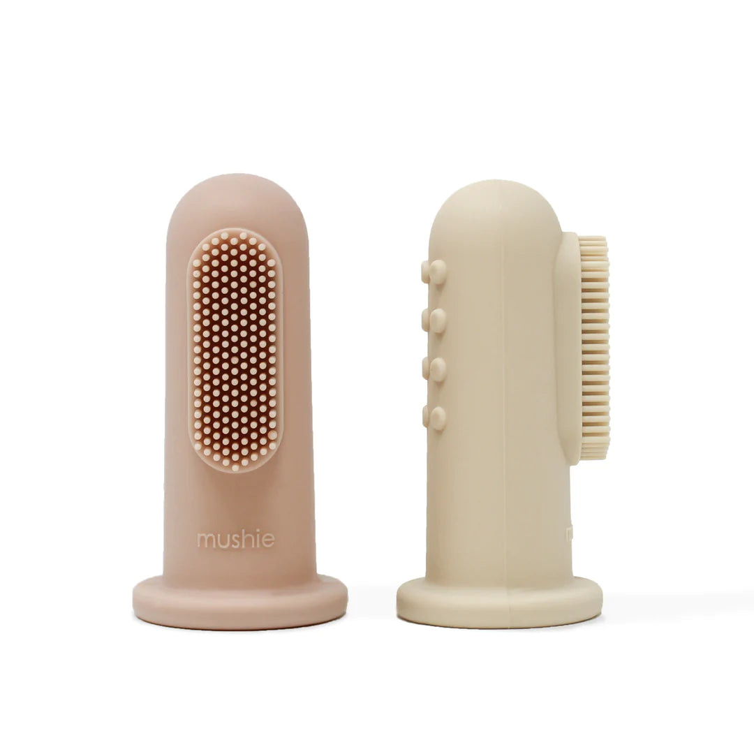 Mushie babytandenborstel finger toothbrush