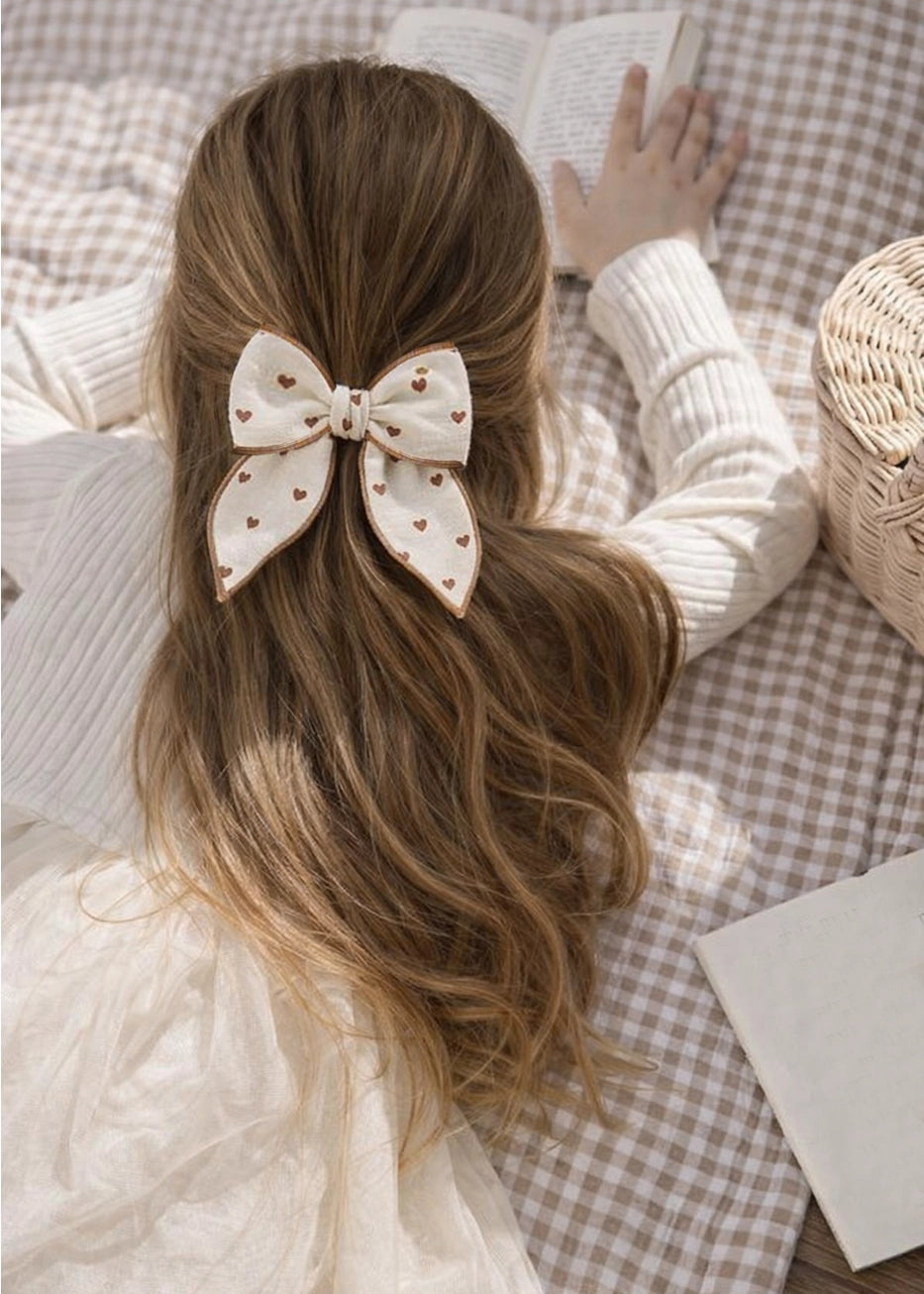 Mrs Ertha Fable strikclip Kleine hartjes 3+