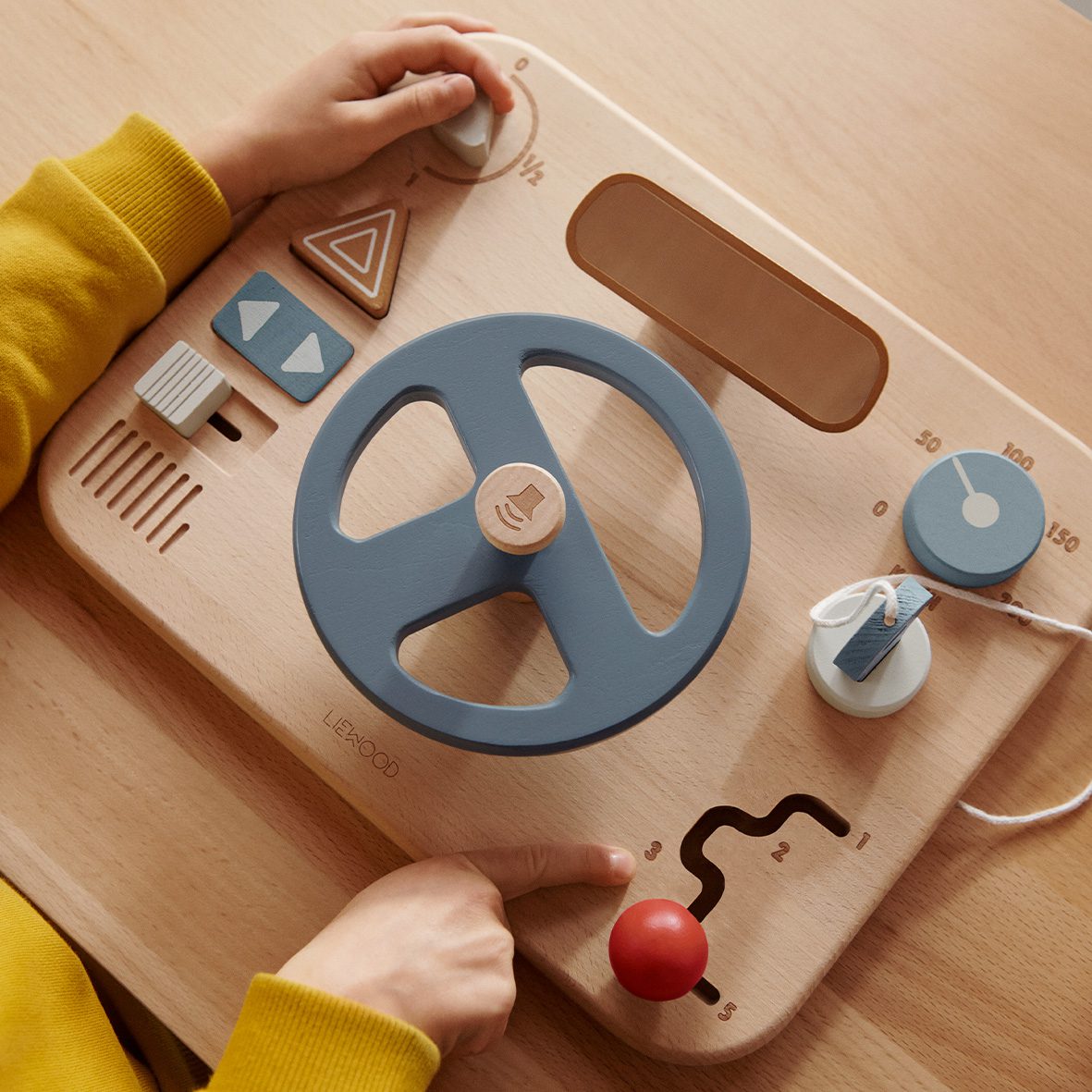 Liewood magnus auto speelbord +18m